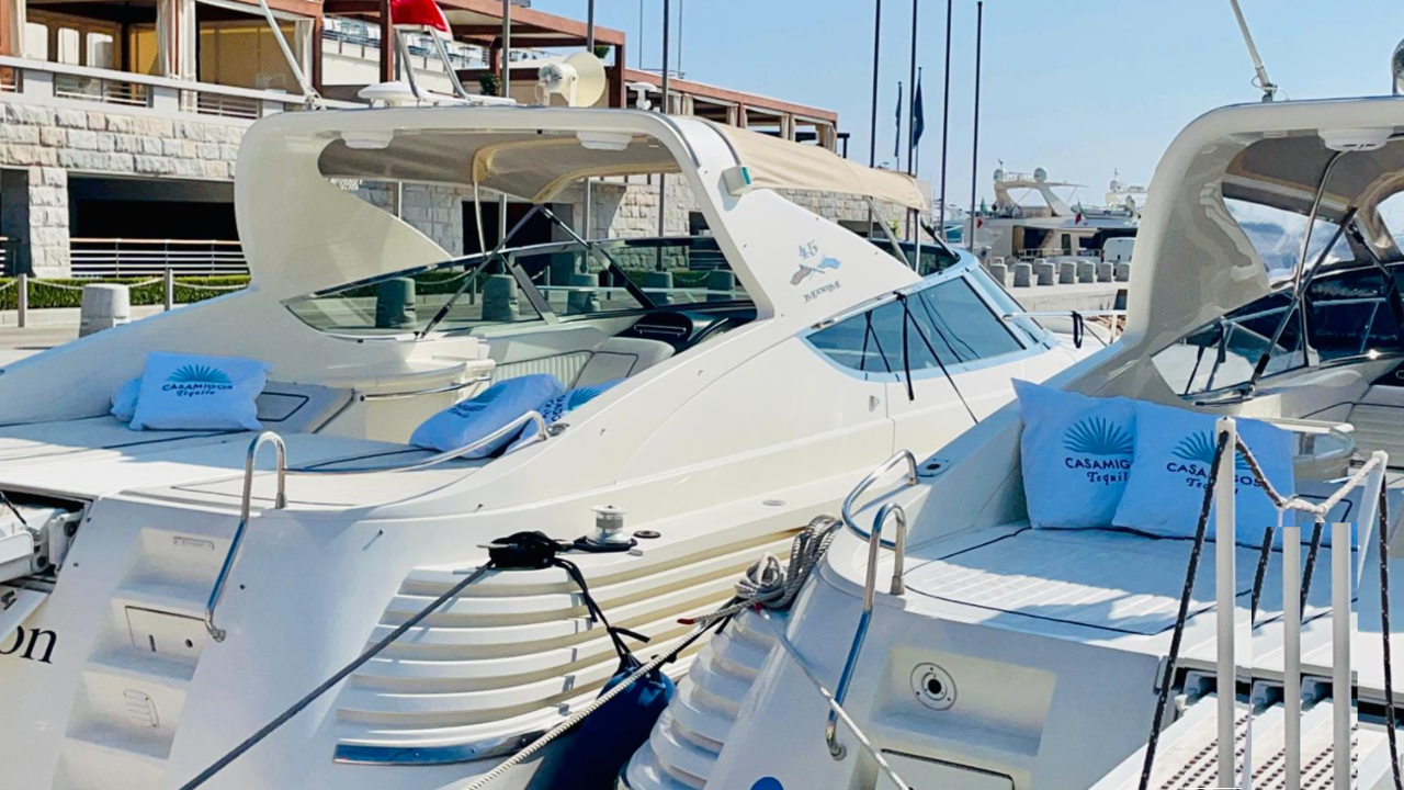 location yacht porto cervo